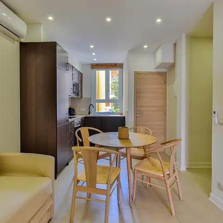 Apartment Cmg Cozy Juan-les-pins / 200m Antibes